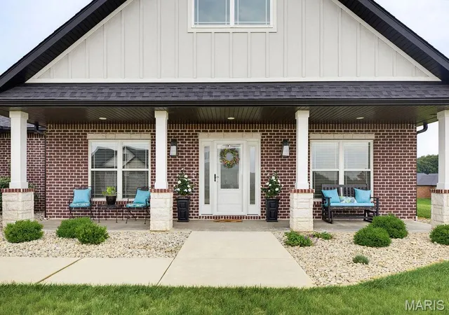 Homes for sale in Cape Girardeau, MO | 272 Orange Bowl Dr, Cape Girardeau, MO 63701 | MLS# MIS26044083