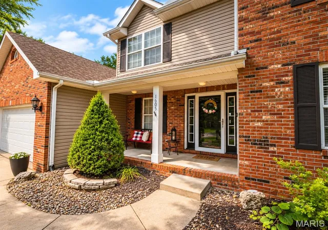 Homes for sale in Edwardsville, IL | 1605 Maplewood Ct, Edwardsville, IL 62025 | MLS# MIS26044084