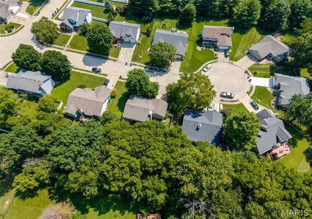 Homes for sale in Edwardsville, IL | 1605 Maplewood Ct, Edwardsville, IL 62025 | MLS# MIS26044084