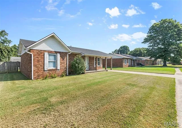 Homes for sale in New Madrid, MO | 151 Saint Virginia, New Madrid, MO 63869 | MLS# MIS26044085