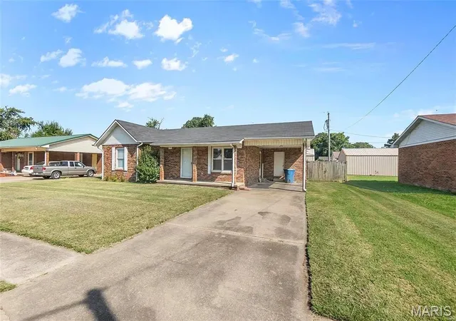 Homes for sale in New Madrid, MO | 151 Saint Virginia, New Madrid, MO 63869 | MLS# MIS26044085