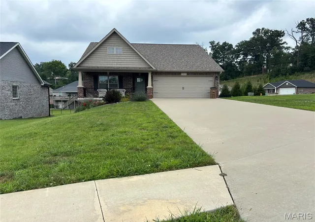 Homes for sale in Cape Girardeau, MO | 1908 Wheelwright Dr, Cape Girardeau, MO 63701 | MLS# MIS26044091