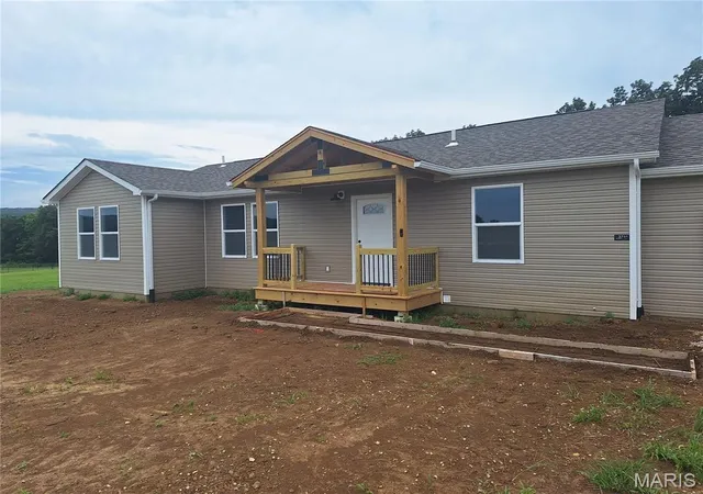 Photo 1 of Single family home for sale at 3710 Indigo Bunting Lane, Bismarck, MO 63624 | MLS# MIS26044093 | Listing updated on 2026-10-13