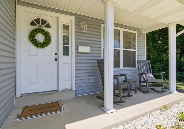 Homes for sale in Columbia, IL | 619 W Saint Louis St, Columbia, IL 62236 | MLS# MIS26044095