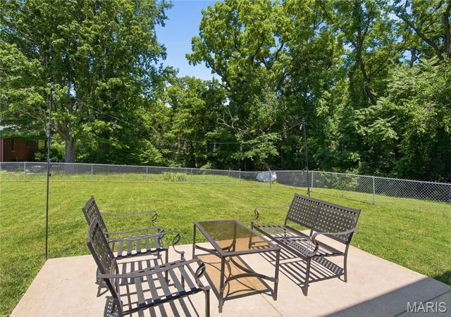 Homes for sale in Columbia, IL | 619 W Saint Louis St, Columbia, IL 62236 | MLS# MIS26044095