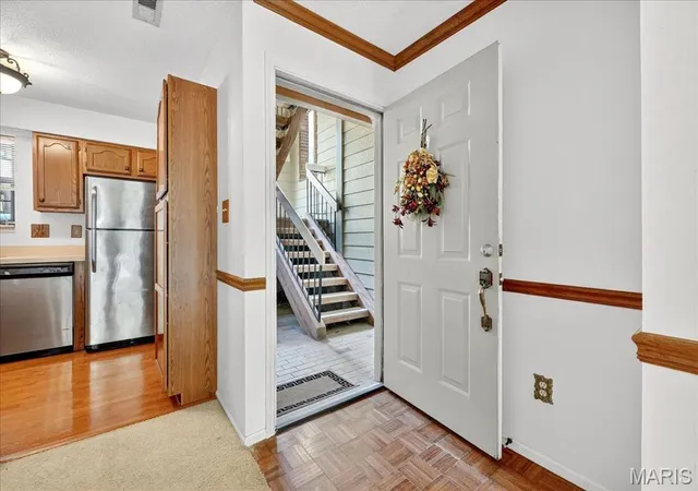 Homes for sale in Maryland Heights, MO | 12952 Bryce Canyon Dr #B, Maryland Heights, MO 63043 | MLS# MIS26044096