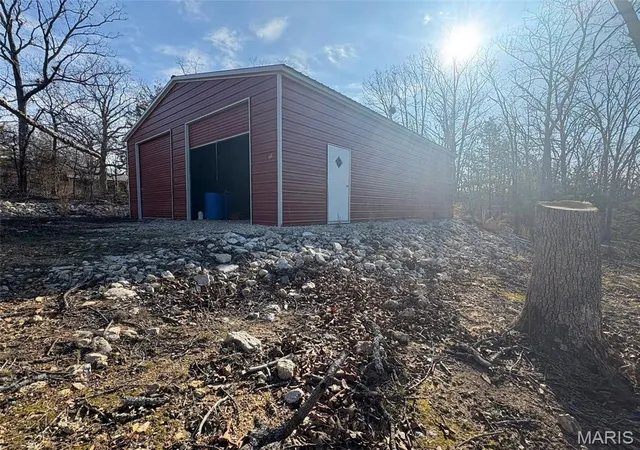 Photo 3 of Single family home for sale at 16629 Beaufort Rd, Crocker, MO 65452 | MLS# MIS26044100 | Listing updated on 2026-08-22
