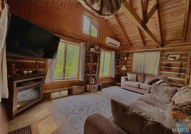 Photo 4 of House for sale at 16629 Beaufort Rd, Crocker, MO 65452 | MLS# MIS26044100 | Listing updated on 2026-08-22