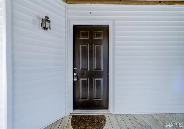 Photo 2 of Sale Pending at 480 Benton Dr #F, Saint Peters, MO 63376 | MLS# MIS26044116 | Listing updated on 2026-08-28