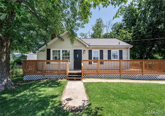 Homes for sale in Arnold, MO | 2554 Starling Airport Rd, Arnold, MO 63010 | MLS# MIS26044118