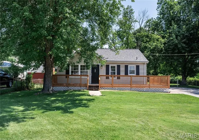 Homes for sale in Arnold, MO | 2554 Starling Airport Rd, Arnold, MO 63010 | MLS# MIS26044118