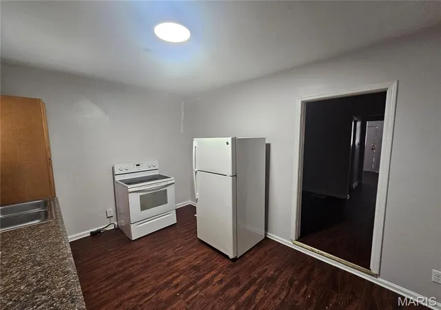 Photo 3 of Multi family home for sale at 219 N High St, Belleville, IL 62220 | MLS# MIS26044138 | Listing updated on 2026-08-14