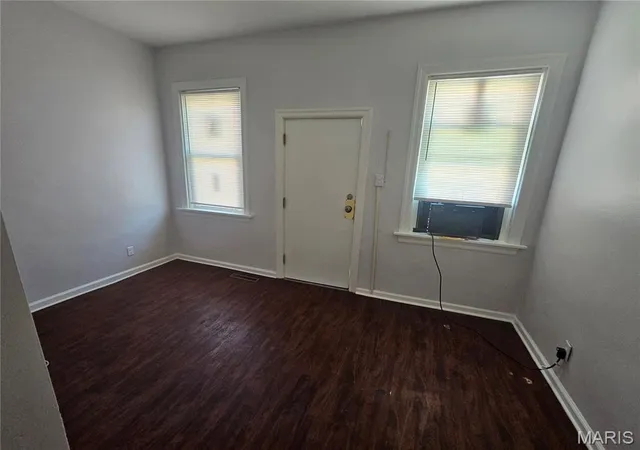 Photo 4 of Multi family home for sale at 219 N High St, Belleville, IL 62220 | MLS# MIS26044138 | Listing updated on 2026-08-14