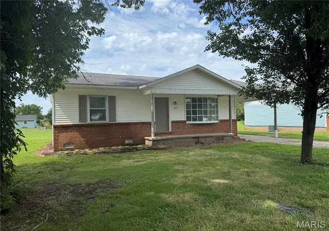 Homes for sale in Sikeston, MO | 1334 Shelby Ave, Sikeston, MO 63801 | MLS# MIS26044141