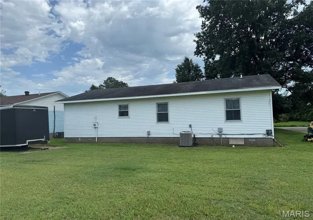 Homes for sale in Sikeston, MO | 1334 Shelby Ave, Sikeston, MO 63801 | MLS# MIS26044141