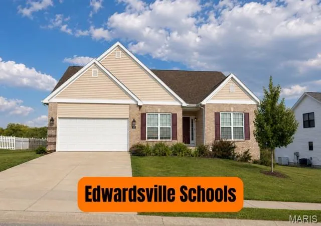 Photo 1 of Single family home for sale at 207 Grand Rapids Ln, Edwardsville, IL 62025 | MLS# MIS26044156 | Listing updated on 2026-09-15