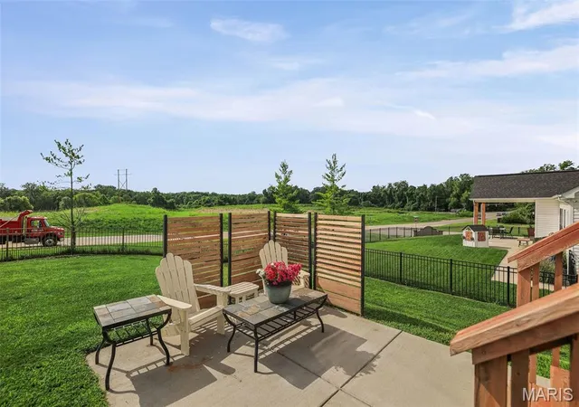 Photo 3 of Single family home for sale at 207 Grand Rapids Ln, Edwardsville, IL 62025 | MLS# MIS26044156 | Listing updated on 2026-09-13