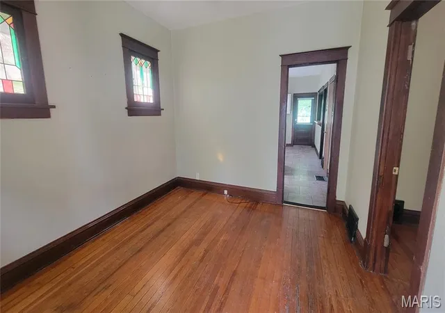 Photo 2 of Single family home for sale at 4083 Schiller Pl, St Louis, MO 63116 | MLS# MIS26044172 | Listing updated on 2026-08-18