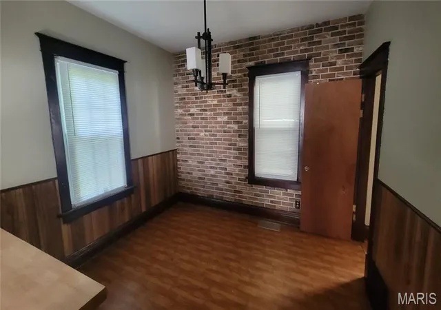 Photo 3 of Single family home for sale at 4083 Schiller Pl, St Louis, MO 63116 | MLS# MIS26044172 | Listing updated on 2026-10-02