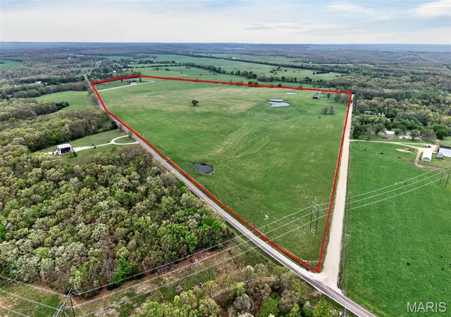 Homes for sale in Dixon, MO | 11447 Hwy D, Dixon, MO 65459 | MLS# MIS26044179