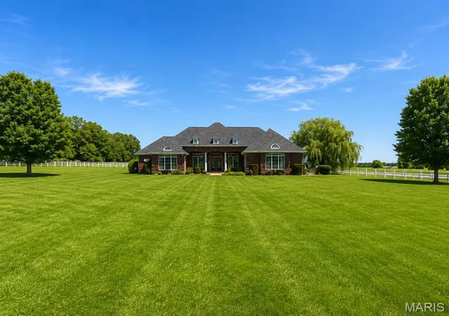 Homes for sale in Dixon, MO | 11447 Hwy D, Dixon, MO 65459 | MLS# MIS26044179