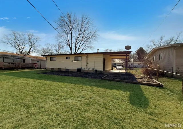 Homes for sale in St Louis, MO | 2325 Pheasant Dr, St Louis, MO 63031 | MLS# MIS26044186