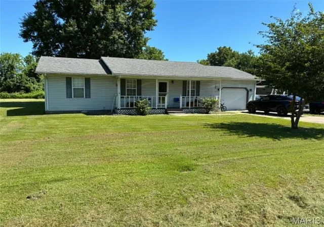 Homes for sale in Dexter, MO | 1000 Susan St, Dexter, MO 63841 | MLS# MIS26044195