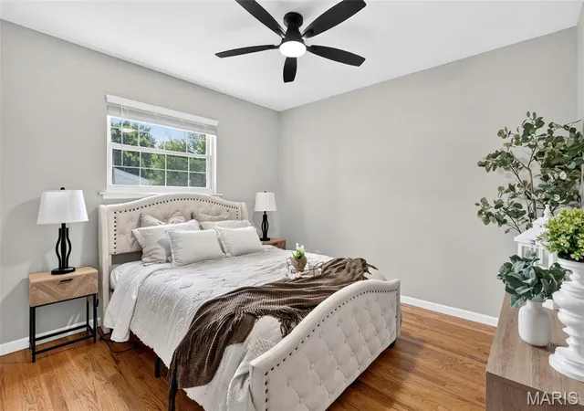 Photo 4 of Sale Pending at 807 Saint Bernard Dr, O Fallon, MO 63366 | MLS# MIS26044197 | Listing updated on 2026-08-29