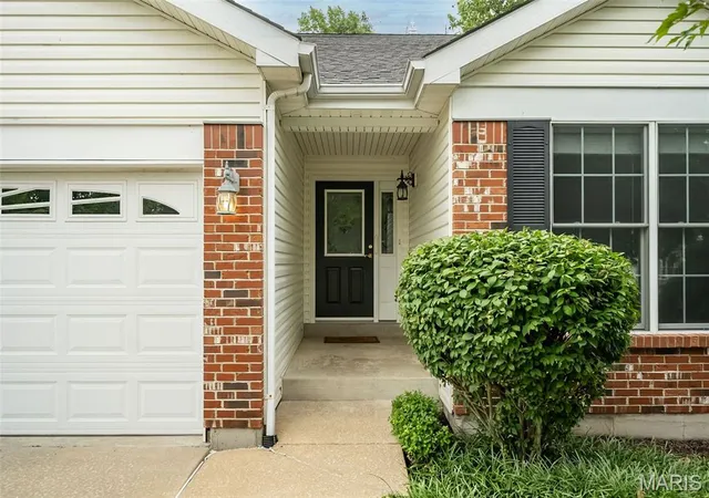 2nd image of 46 Soenker Cir, Saint Peters, MO 63376 | MLS# MIS26044217