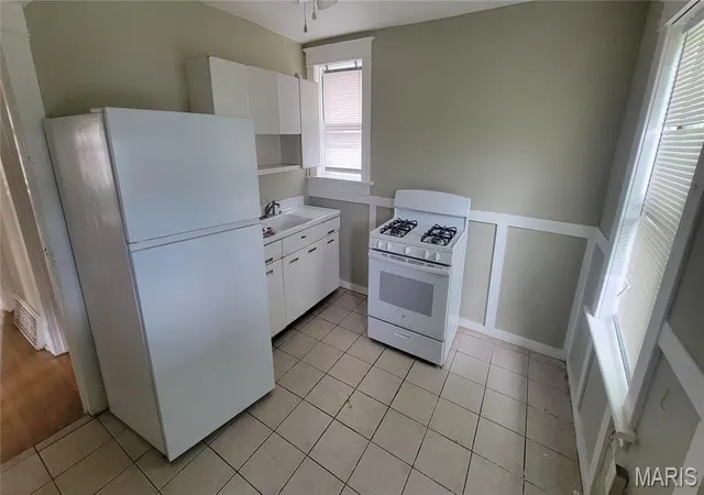 Photo 2 of Single family home for sale at 4660 Ray Ave, St Louis, MO 63116 | MLS# MIS26044236 | Listing updated on 2026-08-18