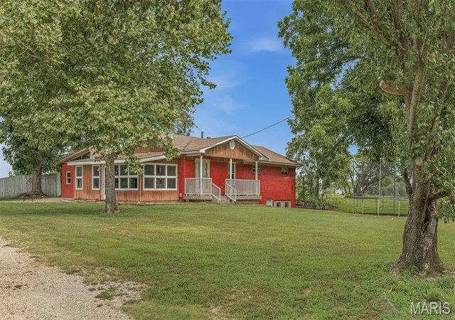 Homes for sale in Bernie, MO | 43789 County Road 111, Bernie, MO 63822 | MLS# MIS26044243