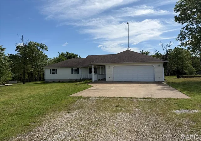 Homes for sale in Waynesville, MO | 23863 Raspberry Ln, Waynesville, MO 65583 | MLS# MIS26044246