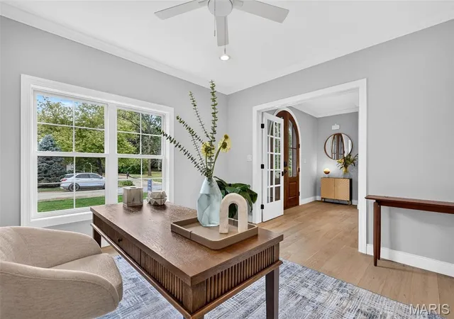 Photo 3 of Single family home for sale at 9 Bon Price Ln, Saint Louis, MO 63132 | MLS# MIS26044270 | Listing updated on 2026-10-18