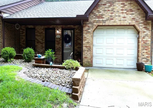1st image of 307 Northcrest Dr, Collinsville, IL 62234 | MLS# MIS26044286