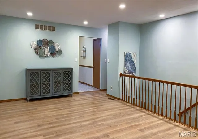Photo 3 of Condo for sale at 307 Northcrest Dr, Collinsville, IL 62234 | MLS# MIS26044286 | Listing updated on 2026-08-30