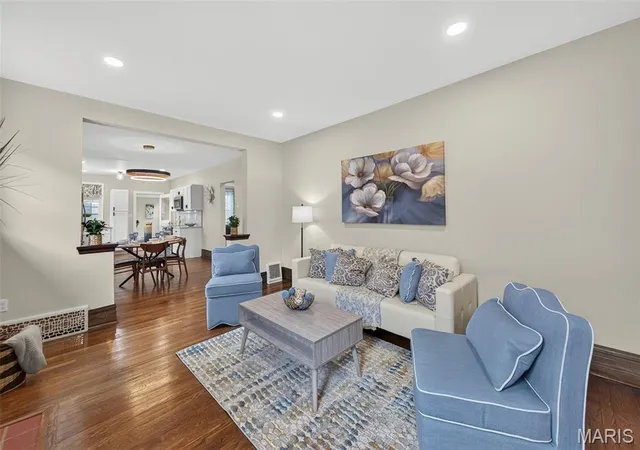 5th image of 5728 Holly Hills Ave, St Louis, MO 63109 | MLS# MIS26044288