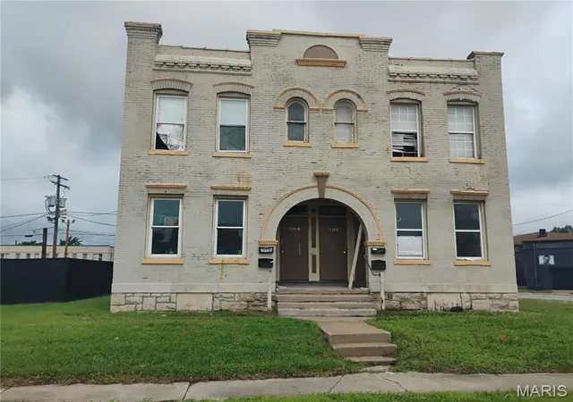Homes for sale in Granite City, IL | 2013 Grand Ave #A,B,A,B, Granite City, IL 62040 | MLS# MIS26044291