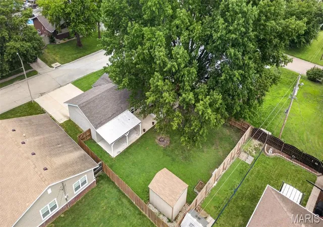 Homes for sale in Granite City, IL | 3260 Willow Ave, Granite City, IL 62040 | MLS# MIS26044295