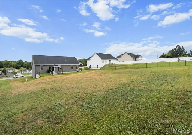 34th image of 288 Lake Labadie Dr, Labadie, MO 63055 | MLS# MIS26044315