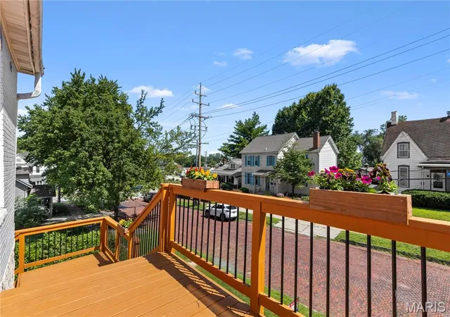 Photo 2 of Sale Pending at 616 E 8Th St, Alton, IL 62002 | MLS# MIS26044326 | Listing updated on 2026-08-17