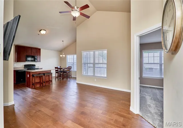 2nd image of 532 Bramblett Hls, O'fallon, MO 63366 | MLS# MIS26044330