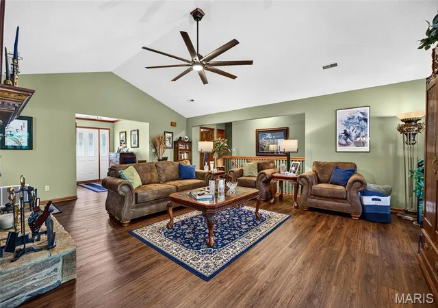 Photo 5 of Single family home for sale at 411 Hwy J Rd, Montgomery City, MO 63361 | MLS# MIS26044331 | Listing updated on 2026-08-22