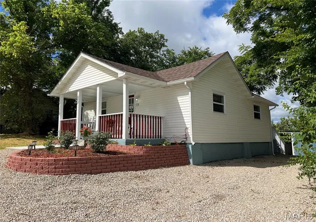 1st image of 118 Bluff Cir, Waynesville, MO 65583 | MLS# MIS26044334