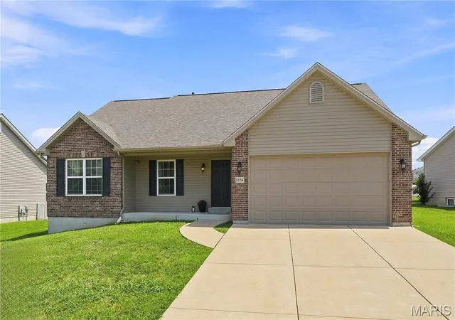 Photo 1 of Single family home for sale at 1854 Iron Mountain Dr, Festus, MO 63028 | MLS# MIS26044343 | Listing updated on 2026-09-03