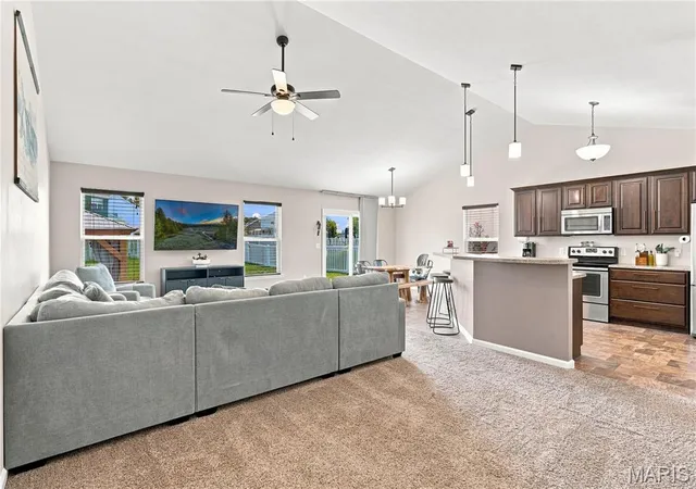 Photo 4 of Single family home for sale at 1854 Iron Mountain Dr, Festus, MO 63028 | MLS# MIS26044343 | Listing updated on 2026-09-03