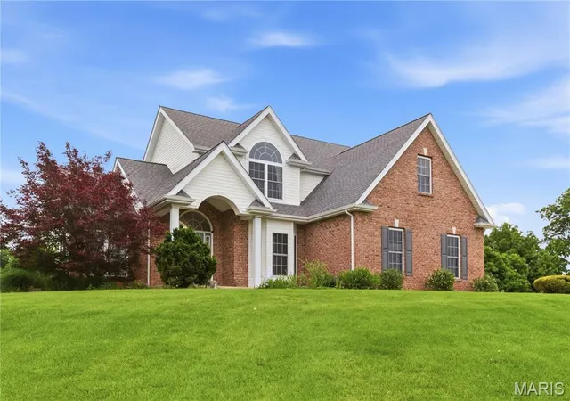 2nd image of 9 Buelah Dr, Troy, MO 63379 | MLS# MIS26044347