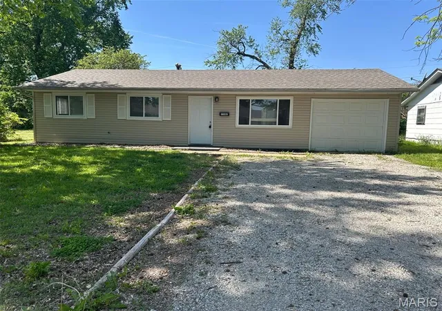 Homes for sale in Cahokia, IL | 1162 Smith St, Cahokia, IL 62206 | MLS# MIS26044353