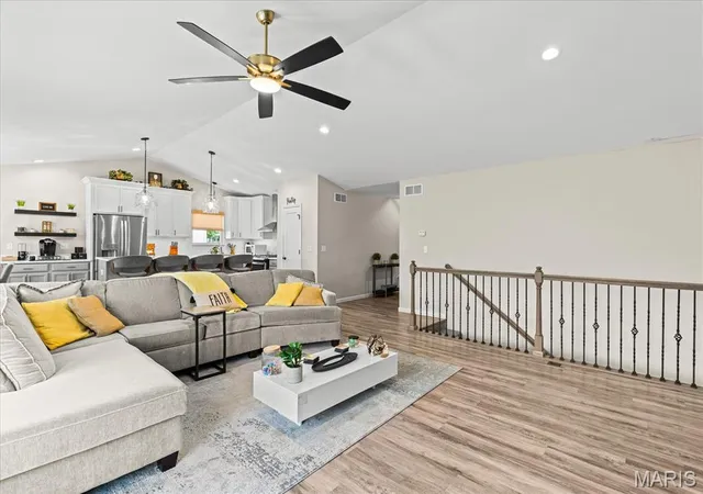 Photo 4 of Single family home for sale at 1323 Orchard Lakes Cir, Belleville, IL 62220 | MLS# MIS26044363 | Listing updated on 2026-09-24