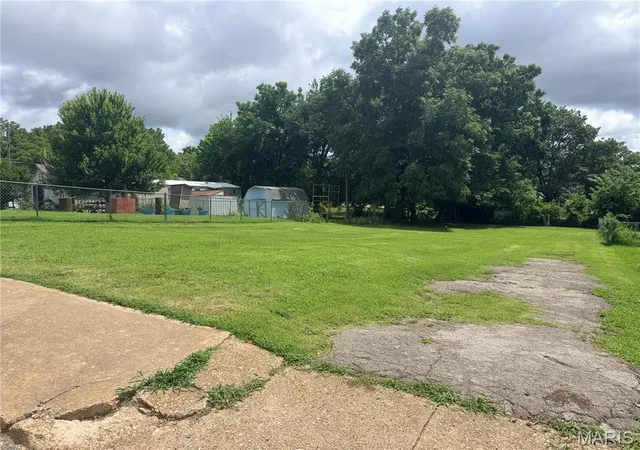 Homes for sale in Salem, MO | 104 N Pershing Ave, Salem, MO 65560 | MLS# MIS26044367