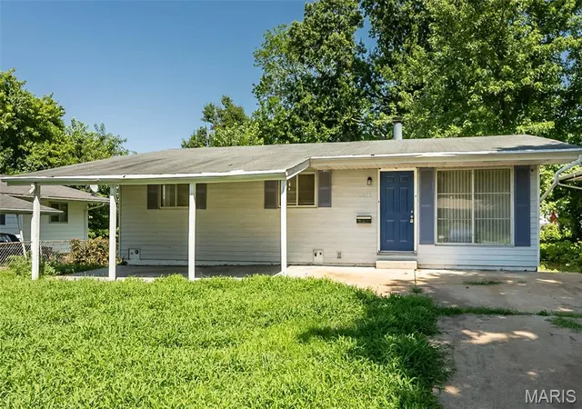 Photo 1 of Single family home for sale at 10356 Durness Dr, Saint Louis, MO 63137 | MLS# MIS26044370 | Listing updated on 2026-07-21
